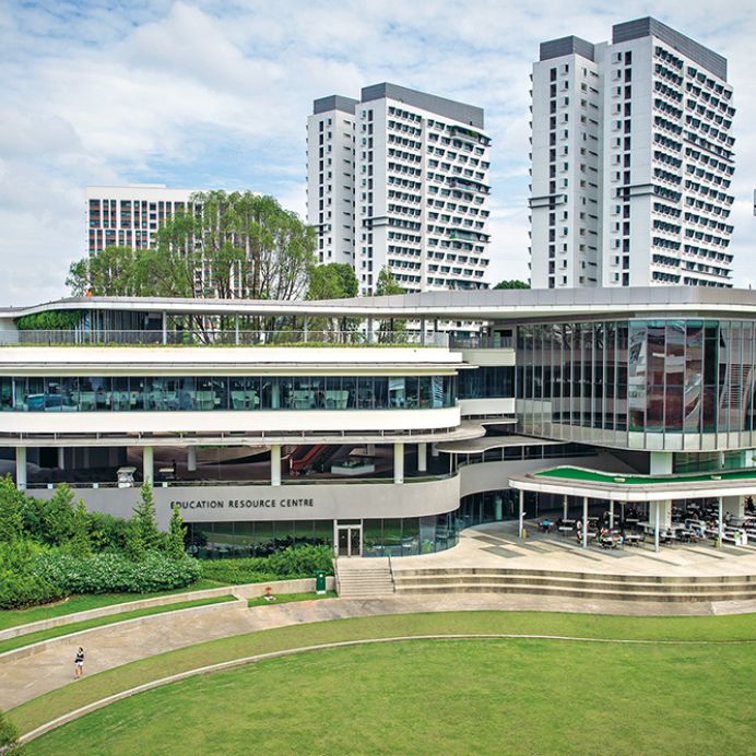  National University of Singapore (NUS)